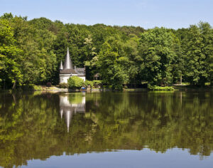 Actors for indie thriller/horror film “Lake House” in SC